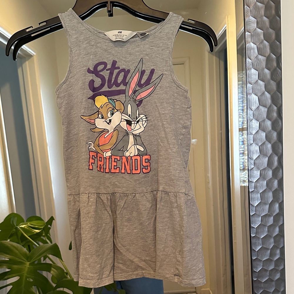 H&M Gray Tank Top with Cartoon Friends Print